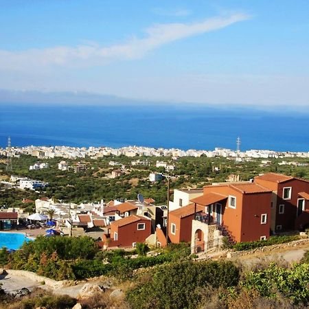 Piskopianón Amazones Driades Apartments חדר תמונה